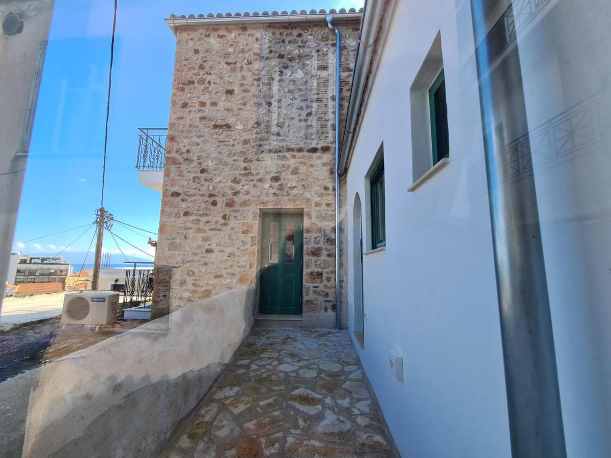Appartamento Gythio Townhouse Esterno foto
