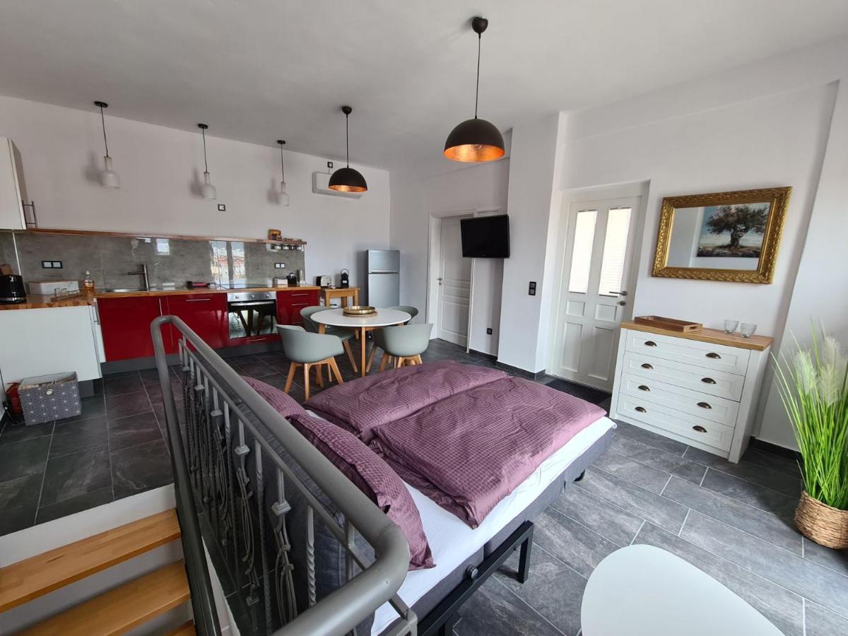 Appartamento Gythio Townhouse Esterno foto