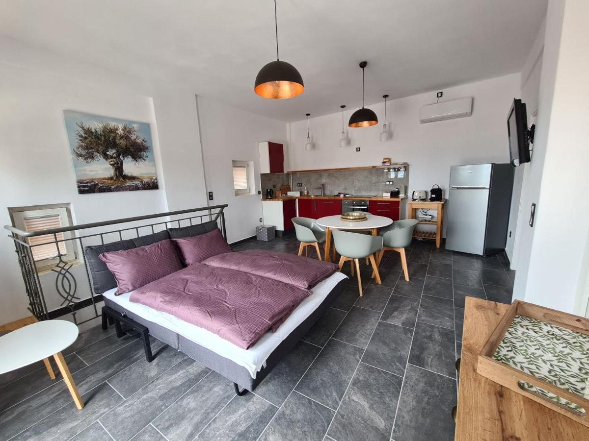 Appartamento Gythio Townhouse Esterno foto
